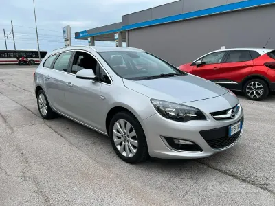 Käytetty Opel Astra 110 HP (80 kW) 2015 Harmaa Farmari