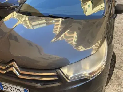 Begagnad Citroën C4 Attraction 111 HK (81 kW) 2012 Sedan