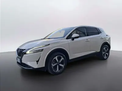 Usata Nissan Qashqai N-Connecta 140 CV (102 kW) 2023 Bianco SUV