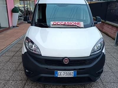 Usata Fiat Doblò Business 95 CV (69 kW) 2021 Bianco Monovolume