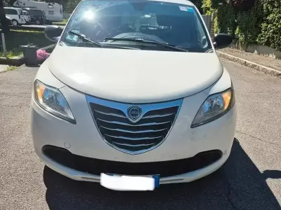 Usata Lancia Ypsilon
