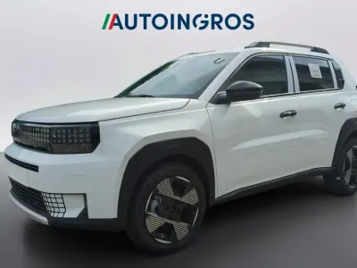 Nuova Fiat Grande Panda La Prima 101 CV (74 kW) 2026 Bianco Utilitaria