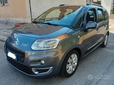 Usata Citroën C3 Picasso Seduction 92 CV (67 kW) 2011 Grigio Monovolume
