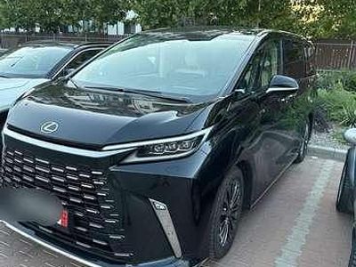 Usata Lexus LM350h Luxury Line 190 CV (139 kW) 2024 Monovolume