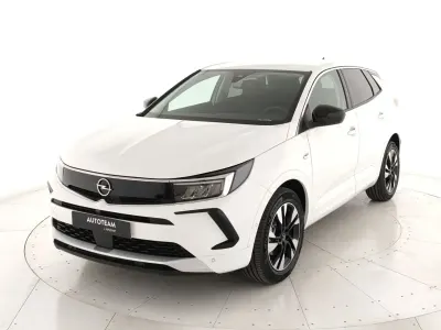 Usata Opel Grandland X Business Elegance 131 CV (96 kW) 2024 Bianco SUV