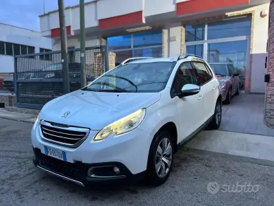 Usata Peugeot 2008 Allure 99 CV (72 kW) 2016 Bianco SUV