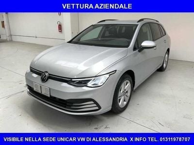 Begagnad VW Golf VIII Life 131 HK (96 kW) 2022 Silver Kombi