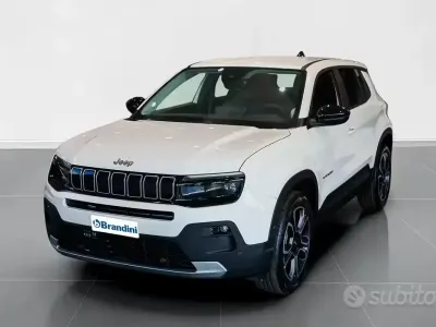 Uusi Jeep Avenger Summit 101 HP (74 kW) 2026 Musta Katumaasturi