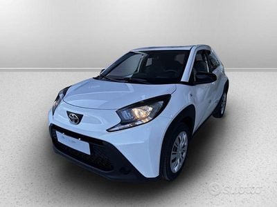 Nouvelle Toyota Aygo X Active 72 ch (52 kW) 2025 Blanc SUV