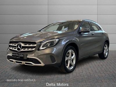 Usata Mercedes GLA200 136 CV (100 kW) 2019 Grigio metallizzato SUV