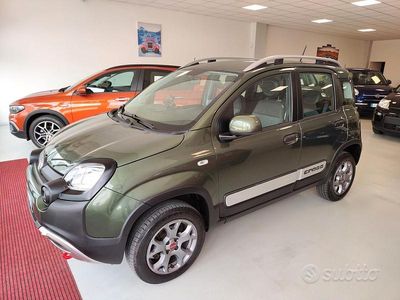 Begagnad Fiat Panda Cross Cross 85 HK (62 kW) 2020 Grön Halvkombi