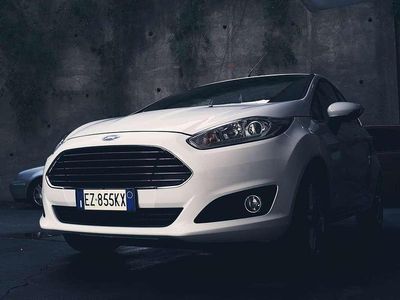 Begagnad Ford Fiesta Titanium 75 HK (55 kW) 2015 Sedan