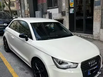 Usata Audi A1 105 CV (77 kW) 2011 Utilitaria