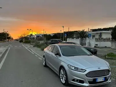 Usata Ford Mondeo Titanium 179 CV (131 kW) 2015 Berlina