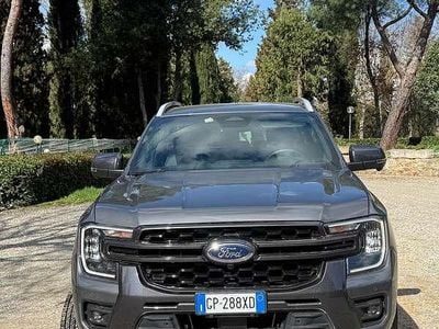 Usata Ford Ranger Wildtrack 241 CV (177 kW) 2023 Grigio Pick-up