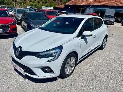 Usata Renault Clio V 86 CV (63 kW) 2020 Bianco Berlina