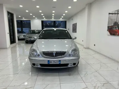Usata Lancia Lybra 131 CV (96 kW) 2002 Grigio Berlina