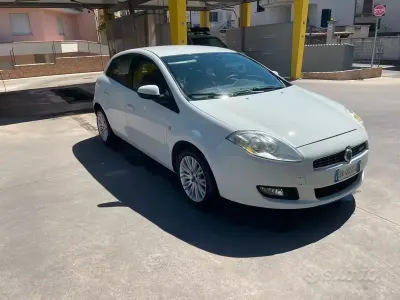 Usata Fiat Bravo Emotion 120 CV (88 kW) 2010 Bianco Utilitaria