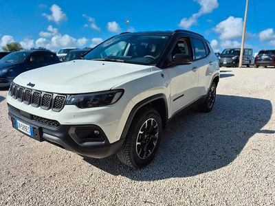 Begagnad Jeep Compass 180 HK (132 kW) 2023 Vit SUV