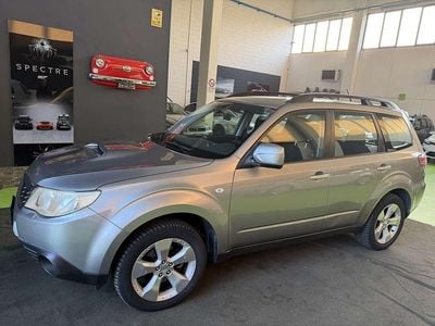 Usata Subaru Forester 147 CV (108 kW) 2010 Argento SUV
