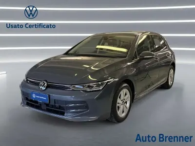 Usata VW Golf VIII Life 116 CV (85 kW) 2025 Dolphine grau Berlina