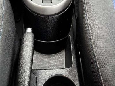 Usata Hyundai i20 Comfort 101 CV (74 kW) 2010 Blu/azzurro Utilitaria