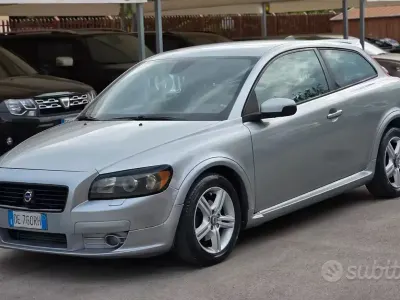 Usata Volvo C30 Summum 136 CV (100 kW) 2007 Grigio Utilitaria