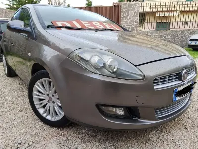Usata Fiat Bravo 120 CV (88 kW) 2011 Grigio Utilitaria