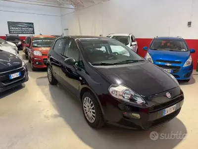 Occasion Fiat Punto Lounge 105 ch (77 kW) 2014 Noir Citadine
