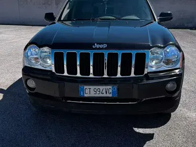 Usata Jeep Grand Cherokee 218 CV (160 kW) 2006 Nero SUV