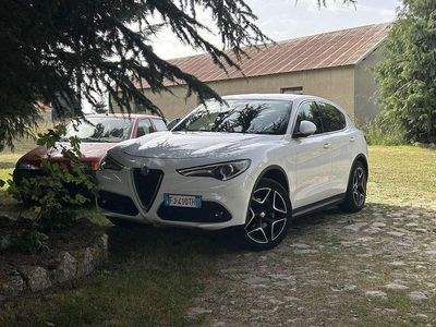 Usata Alfa Romeo Stelvio Executive 209 CV (153 kW) 2017 Bianco SUV