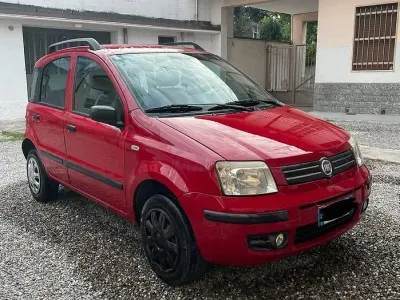 Usata Fiat Panda Dynamic 60 CV (44 kW) 2008 Rosso Utilitaria