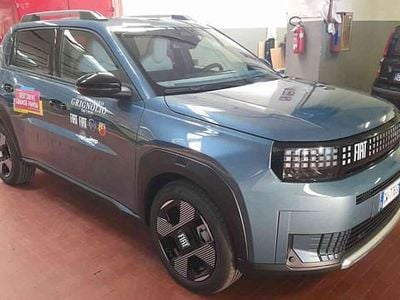 Usata Fiat Grande Panda La Prima 100 CV (73 kW) 2025 Blu Utilitaria