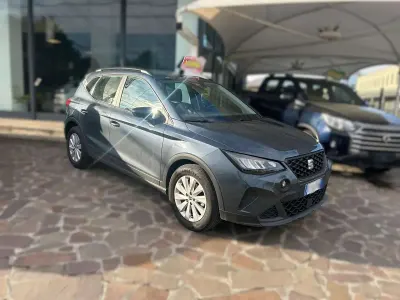 Usata Seat Arona Style 116 CV (85 kW) 2025 Grigio SUV