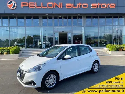 Usata Peugeot 208 Allure 82 CV (60 kW) 2016 Bianco Utilitaria