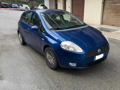 Usata Fiat Grande Punto 90 CV (66 kW) 2006 Blu Utilitaria