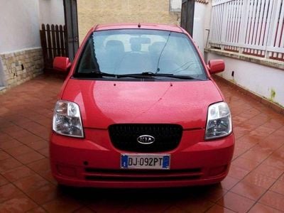 Usata Kia Picanto LX 60 CV (44 kW) 2007 Rosso Utilitaria