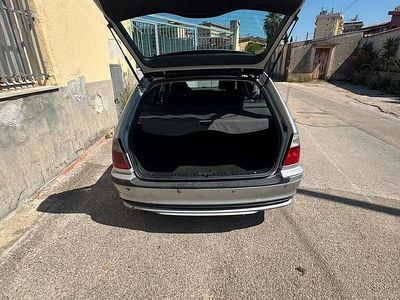 Usata BMW 320 116 CV (85 kW) 2002 Grigio Station wagon