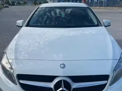 Usata Mercedes A180 Style 109 CV (80 kW) 2016 Bianco Utilitaria