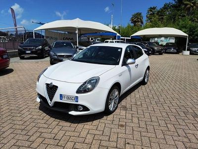 Usata Alfa Romeo Giulietta Super 150 CV (110 kW) 2016 Bianco Utilitaria