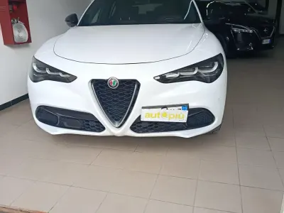 Usata Alfa Romeo Stelvio Ti 160 CV (117 kW) 2023 Bianco SUV