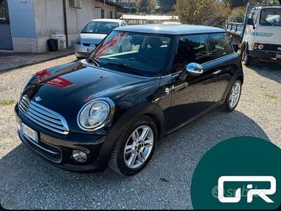 Usata Mini Cooper D 111 CV (81 kW) 2011 Nero Utilitaria