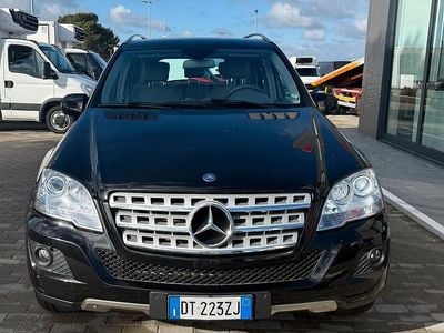 Usata Mercedes ML320 Premium 224 CV (164 kW) 2008 Nero SUV