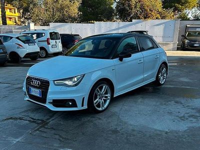 Usata Audi A1 Attraction 105 CV (77 kW) 2012 Bianco Utilitaria