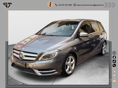 Usata Mercedes B180 Premium 108 CV (79 kW) 2013 Grigio Monovolume