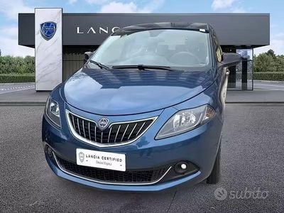 Usata Lancia Ypsilon 70 CV (51 kW) 2024 Blu/azzurro Utilitaria
