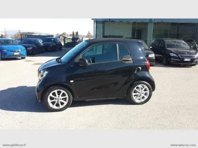 Usado Smart ForTwo Electric Drive Passion 41 kW (56 CV) 2018 Negro Coupe