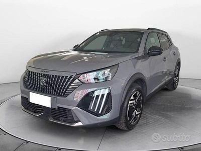 Usata Peugeot 2008 Allure 131 CV (96 kW) 2023 Grigio SUV