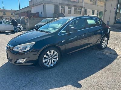 Occasion Opel Astra Cosmo 110 ch (80 kW) 2012 Noir Berline