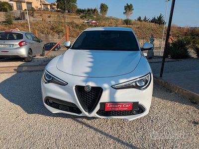 Usata Alfa Romeo Stelvio Veloce 210 CV (154 kW) 2021 Bianco SUV